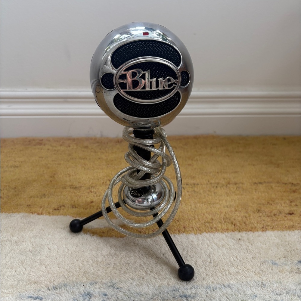 Logitech Blue Snowball Podcast USB Microphone